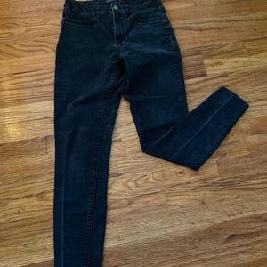 Size 6, women’s stretch skinny black jeans